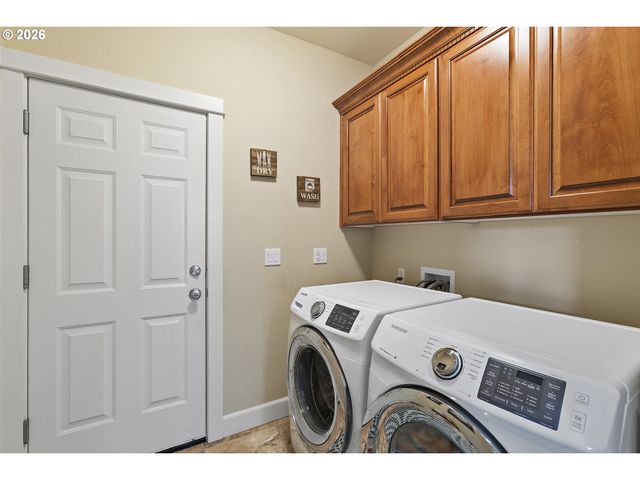 838 SUNRISE Dr, Stayton, OR 97383