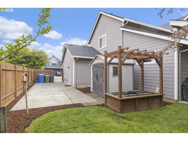 838 SUNRISE Dr, Stayton, OR 97383