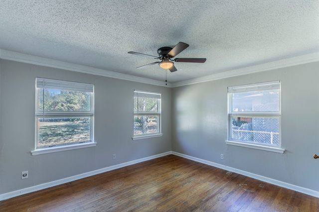 4305 Cummings Drive, North Richland Hills, TX 76180