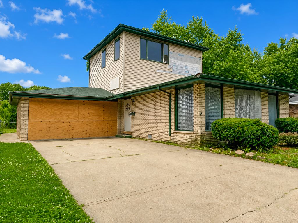 15229 Dante Avenue, Dolton, IL 60419