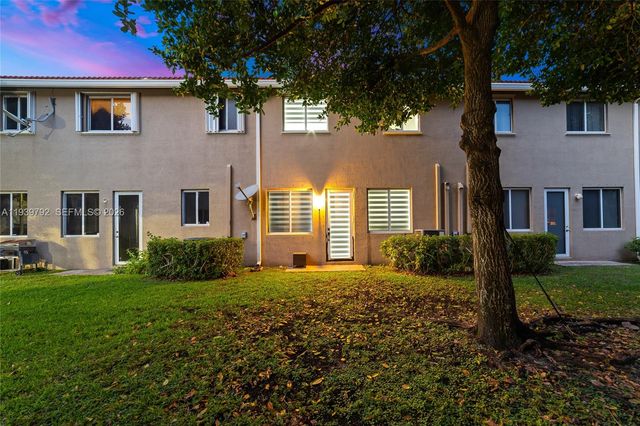 21105 NW 14th Pl, Miami Gardens, FL 33169