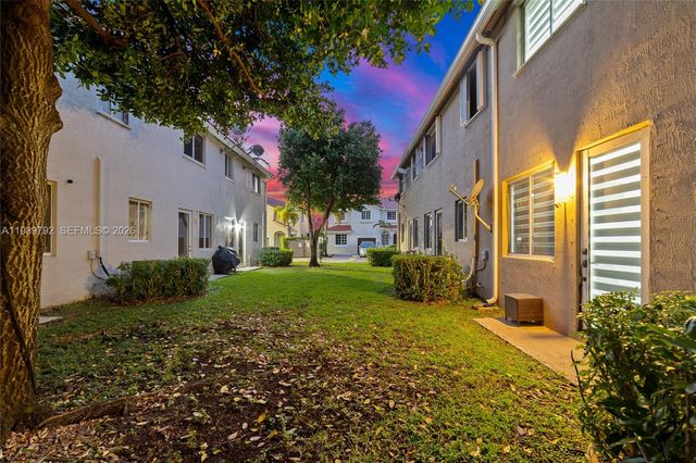 21105 NW 14th Pl, Miami Gardens, FL 33169