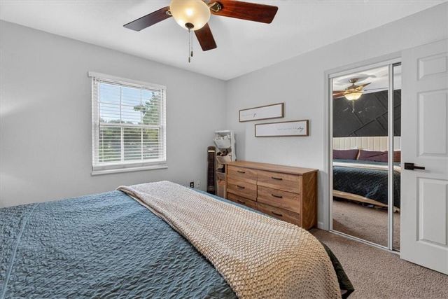 1407 N Hanover Avenue, Independence, MO 64056