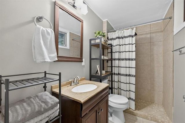 1407 N Hanover Avenue, Independence, MO 64056