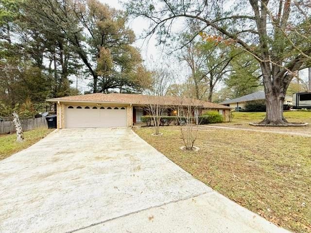 617 Ruthlynn, Longview, TX 75601