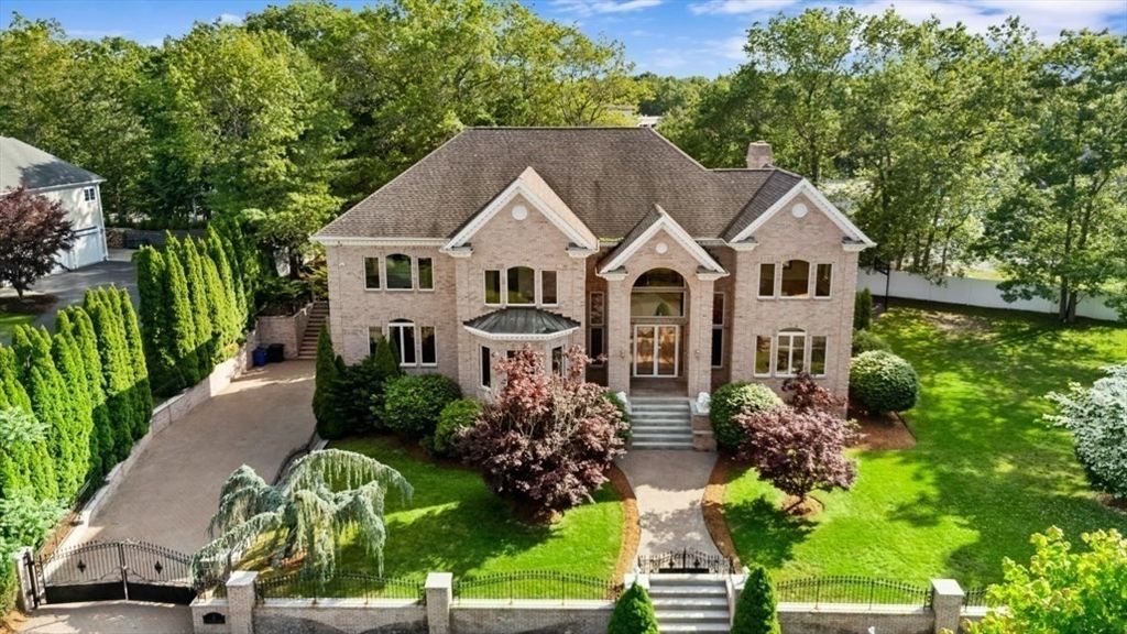 5 Stagecoach, Lynnfield, MA 01940
