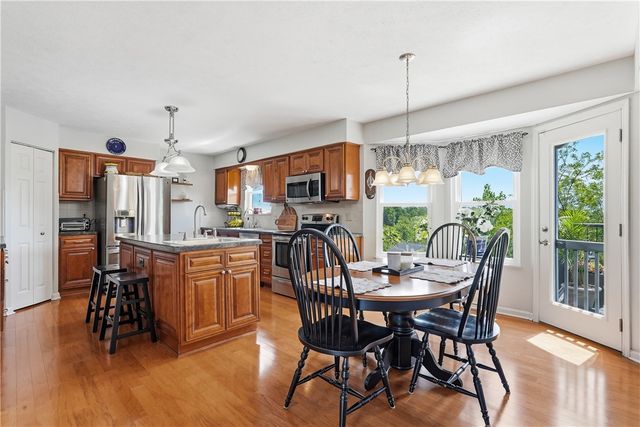 177 Markwood Dr, Cecil, PA 15317