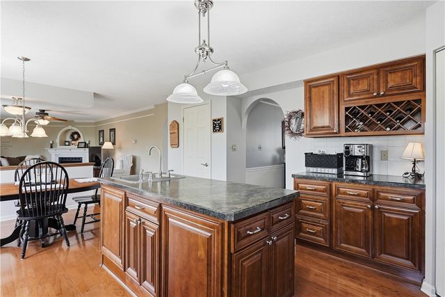 177 Markwood Dr, Cecil, PA 15317
