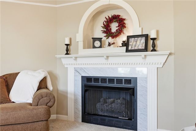 177 Markwood Dr, Cecil, PA 15317