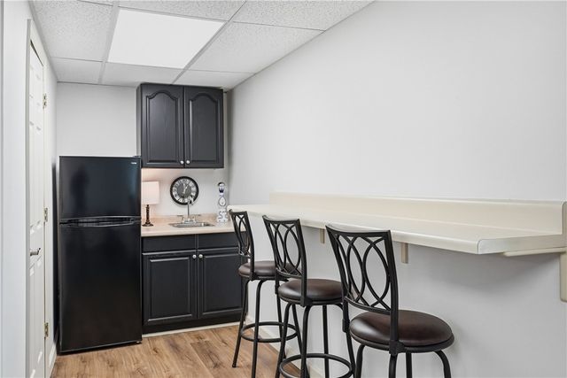 177 Markwood Dr, Cecil, PA 15317