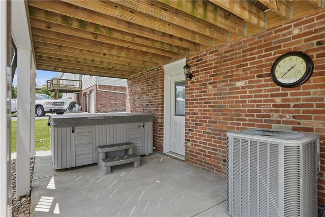 177 Markwood Dr, Cecil, PA 15317