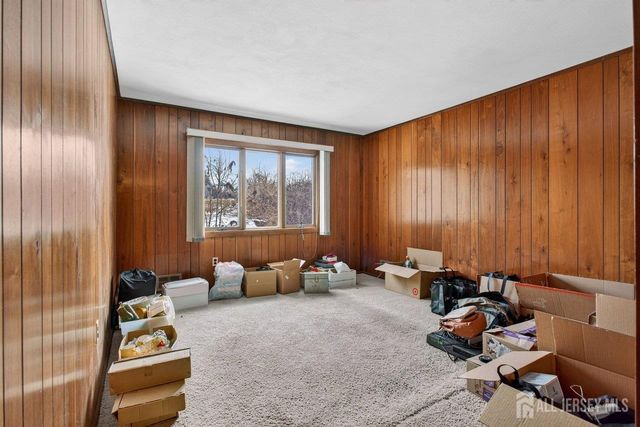 30 Iroquois Drive, Sayreville, NJ 08859