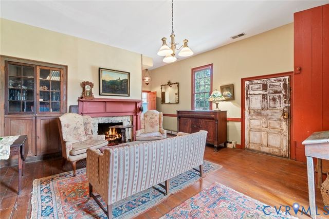8391 Beatties Mill Rd, Mechanicsville, VA 23111