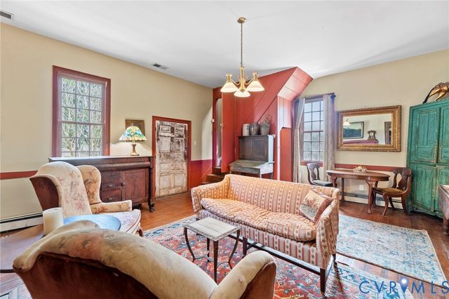 8391 Beatties Mill Rd, Mechanicsville, VA 23111
