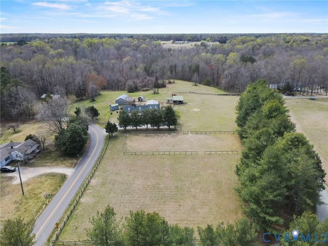 8391 Beatties Mill Rd, Mechanicsville, VA 23111