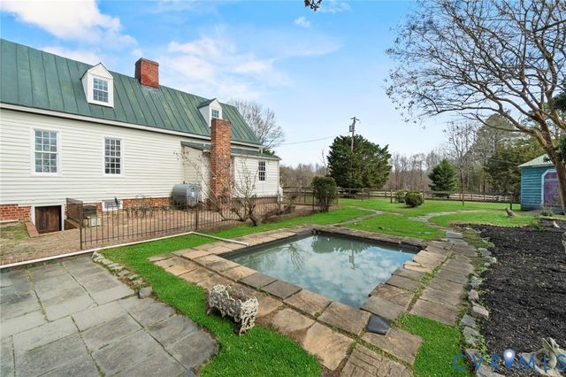 8391 Beatties Mill Rd, Mechanicsville, VA 23111