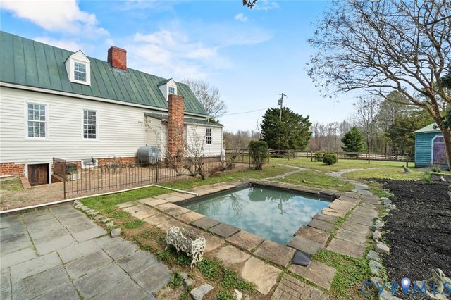 8391 Beatties Mill Rd, Mechanicsville, VA 23111