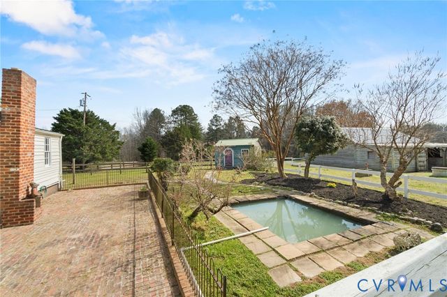 8391 Beatties Mill Rd, Mechanicsville, VA 23111
