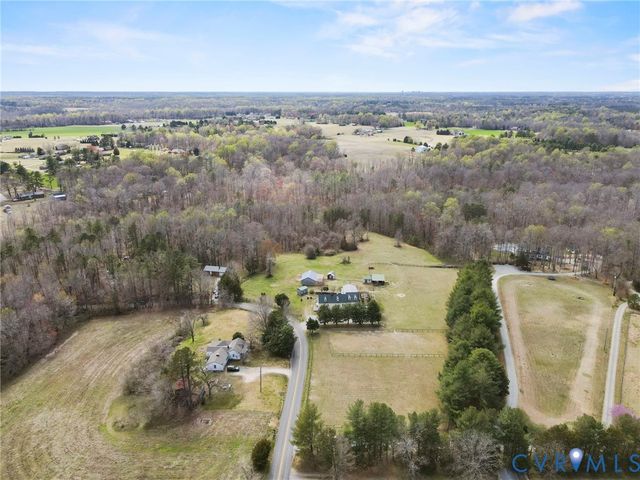 8391 Beatties Mill Rd, Mechanicsville, VA 23111