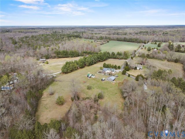 8391 Beatties Mill Rd, Mechanicsville, VA 23111