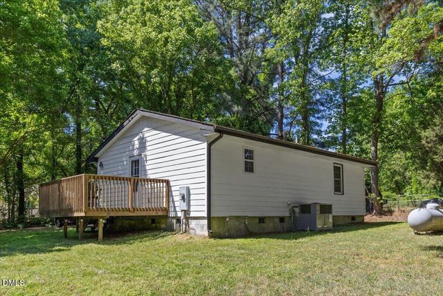 320 Holland Glen Street, Fuquay Varina, NC 27526