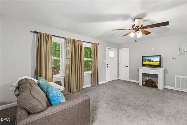 320 Holland Glen Street, Fuquay Varina, NC 27526