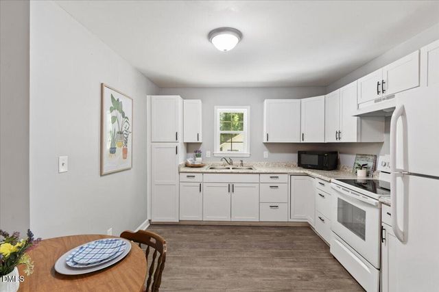 320 Holland Glen Street, Fuquay Varina, NC 27526