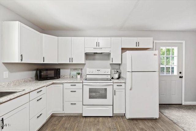 320 Holland Glen Street, Fuquay Varina, NC 27526