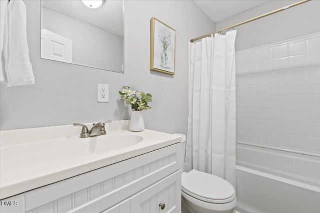 320 Holland Glen Street, Fuquay Varina, NC 27526