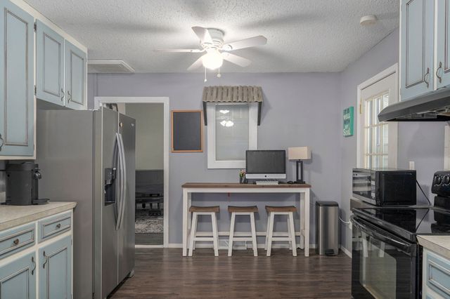 6472 N Farm Road 91, Willard, MO 65781