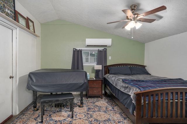 6472 N Farm Road 91, Willard, MO 65781