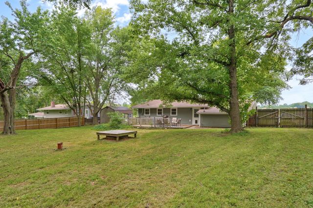6472 N Farm Road 91, Willard, MO 65781
