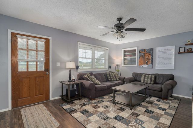 6472 N Farm Road 91, Willard, MO 65781