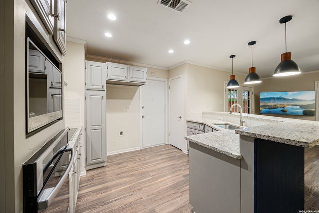 6231 Farragut Dr, San Antonio, TX 78238