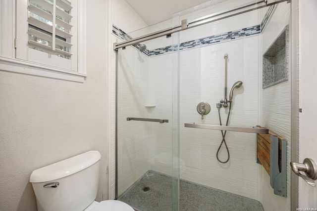 6231 Farragut Dr, San Antonio, TX 78238