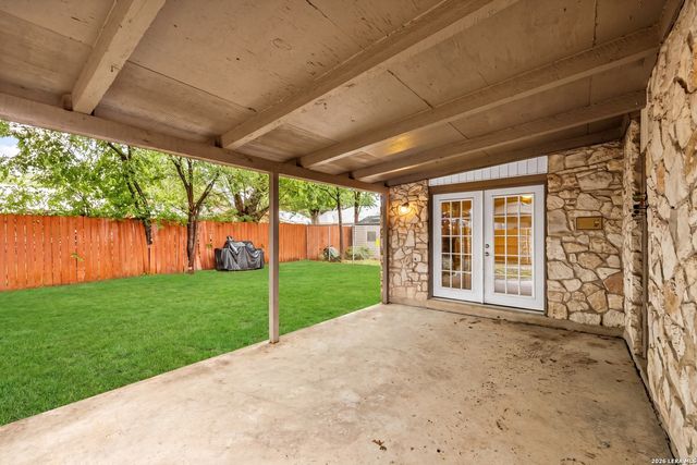 6231 Farragut Dr, San Antonio, TX 78238