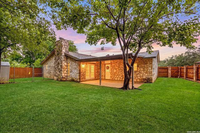 6231 Farragut Dr, San Antonio, TX 78238