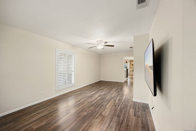 6231 Farragut Dr, San Antonio, TX 78238