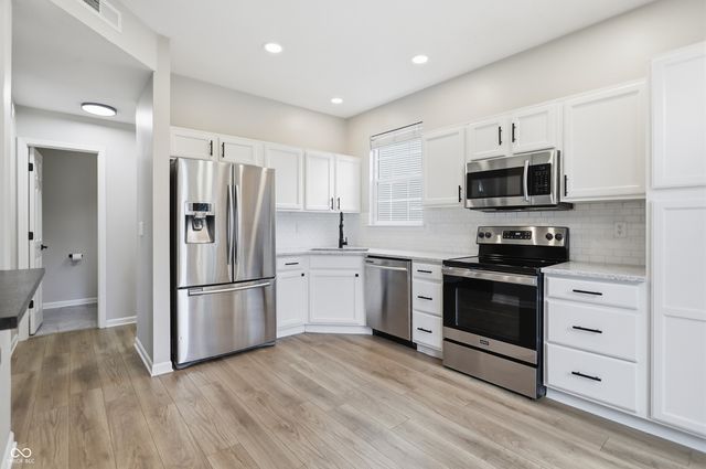 10561 Sand Creek Boulevard, Fishers, IN 46037
