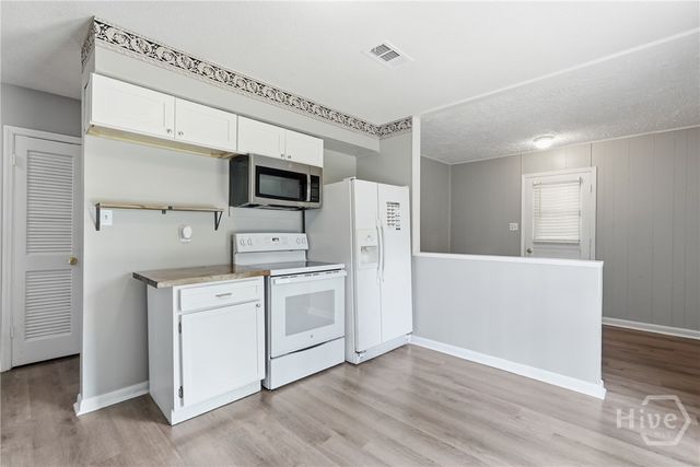 4 Lucian Circle, Savannah, GA 31406
