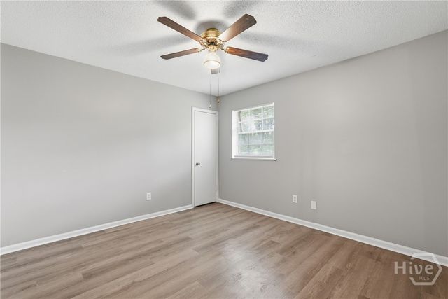 4 Lucian Circle, Savannah, GA 31406
