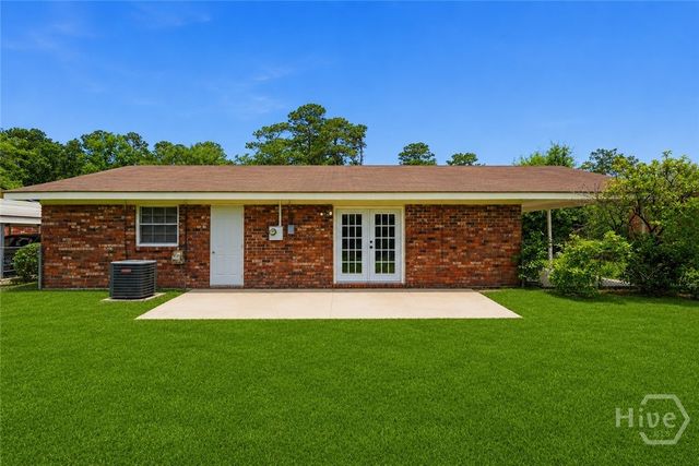4 Lucian Circle, Savannah, GA 31406