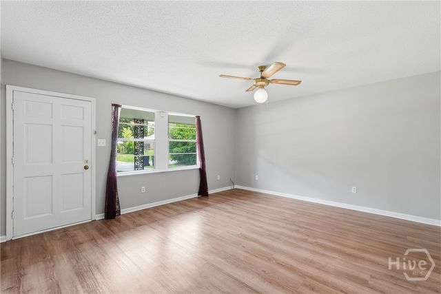 4 Lucian Circle, Savannah, GA 31406