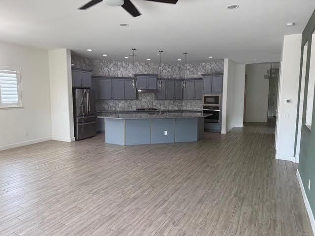 25718 N 20th Avenue, Phoenix, AZ 85085