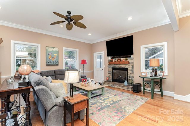 22 Poplar Street, Belmont, NC 28012