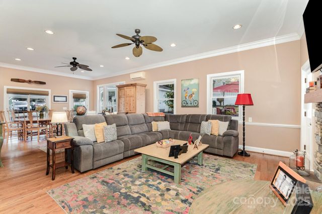 22 Poplar Street, Belmont, NC 28012