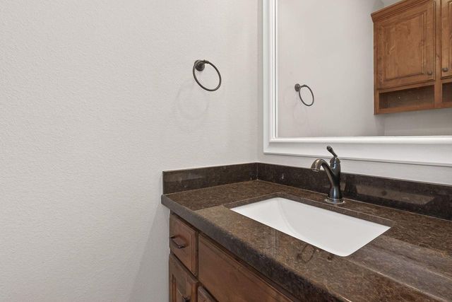 912 Roberts Street, East Bernard, TX 77435