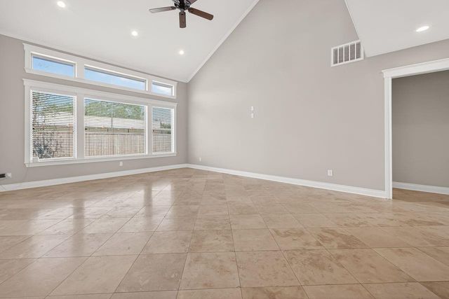 912 Roberts Street, East Bernard, TX 77435