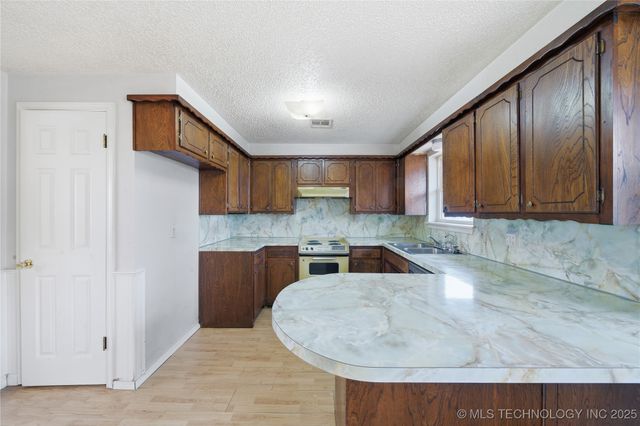 1301 Jodebo Street, Cleveland, OK 74020