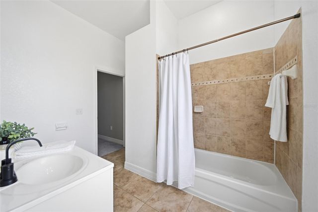 515 VILLA TREVISO COURT, Apollo Beach, FL 33572